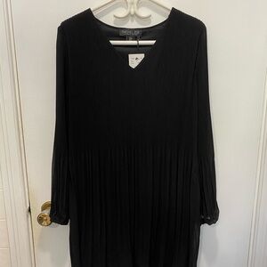 Never Worn | V-Neck Rachel Zoe Black Long-Sleeve Mini Dress